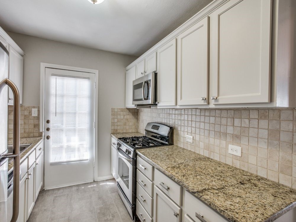 6470 Lindell Avenue Fort Worth TX 76116