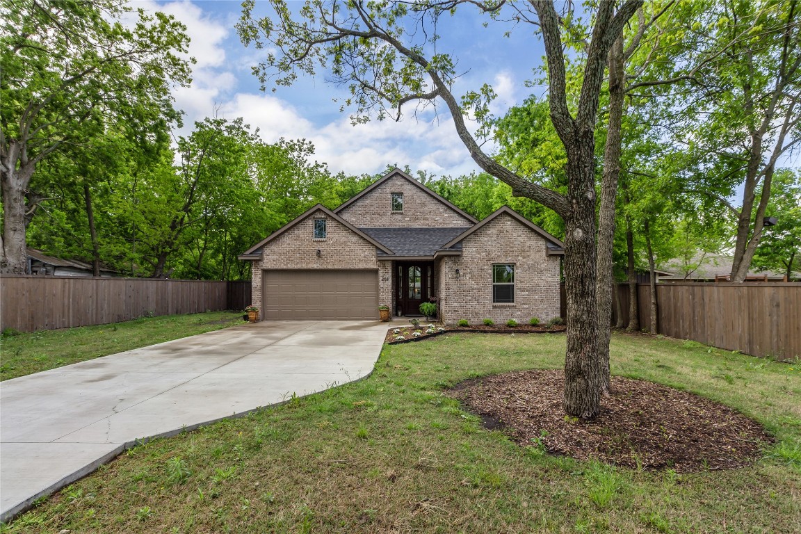 303 E Grand Street Whitewright TX 75491