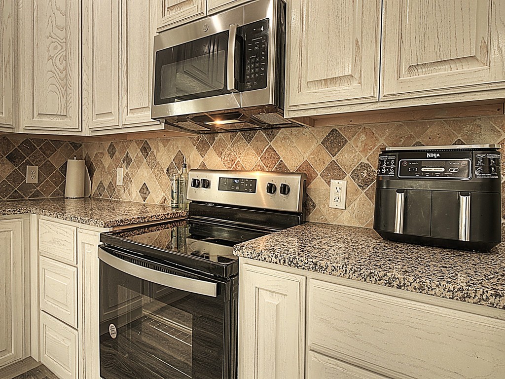 605 Olive Street Cleburne TX 76031