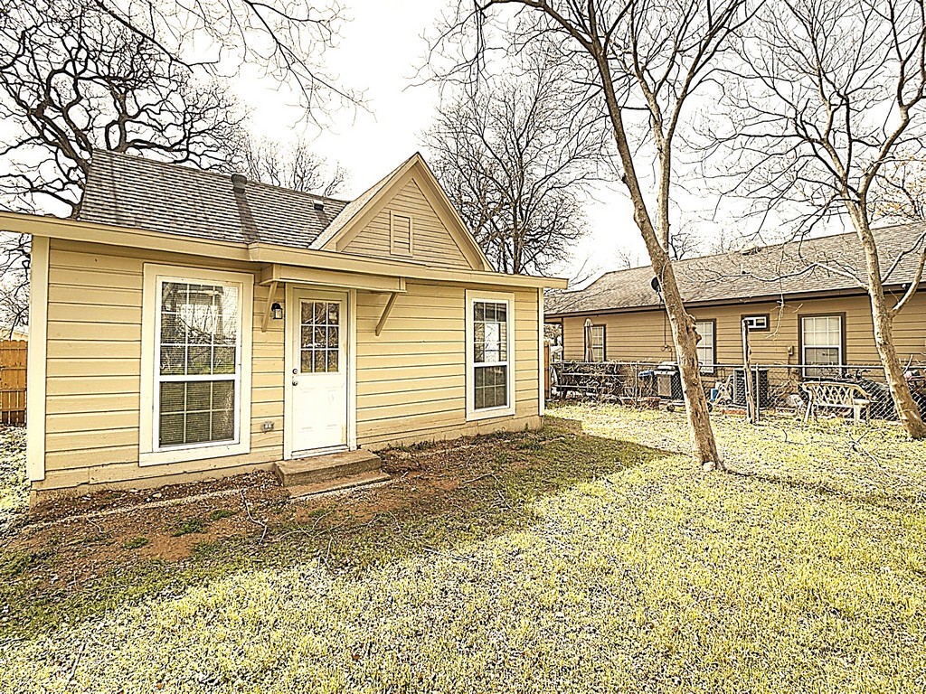 605 Olive Street Cleburne TX 76031