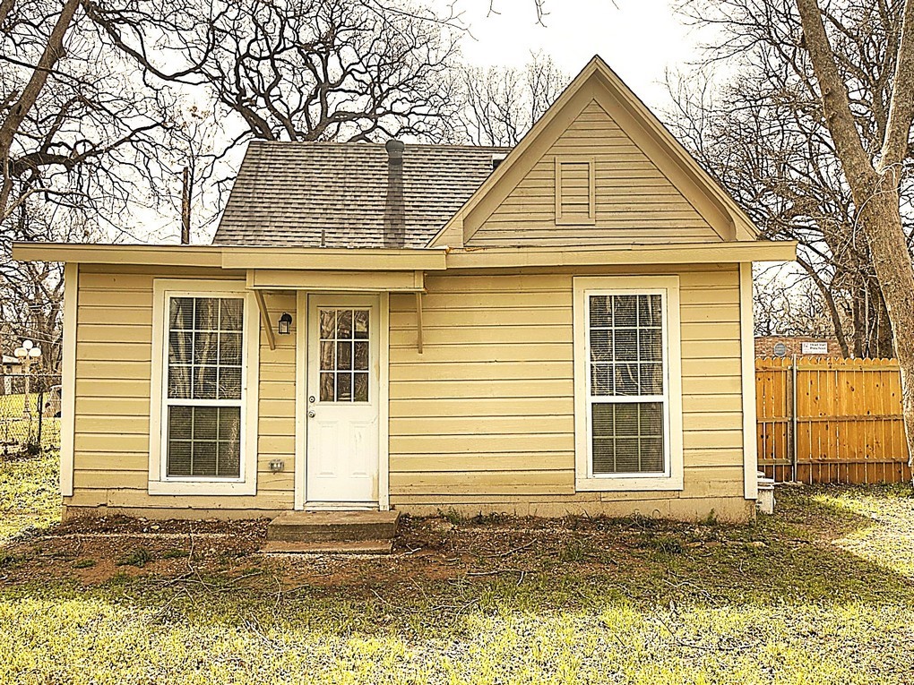 605 Olive Street Cleburne TX 76031