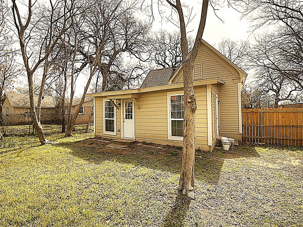 605 Olive Street Cleburne TX 76031