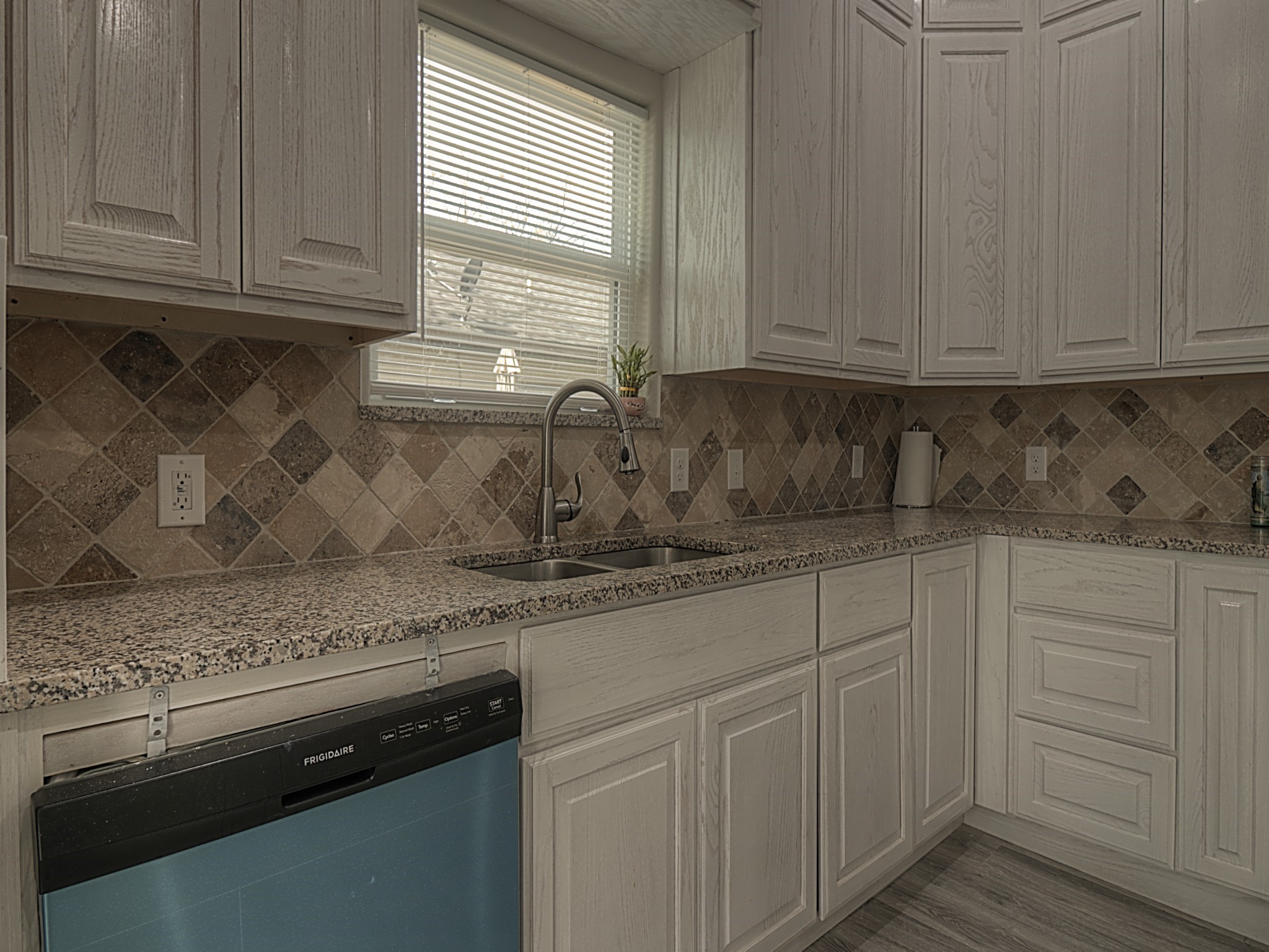 605 Olive Street Cleburne TX 76031