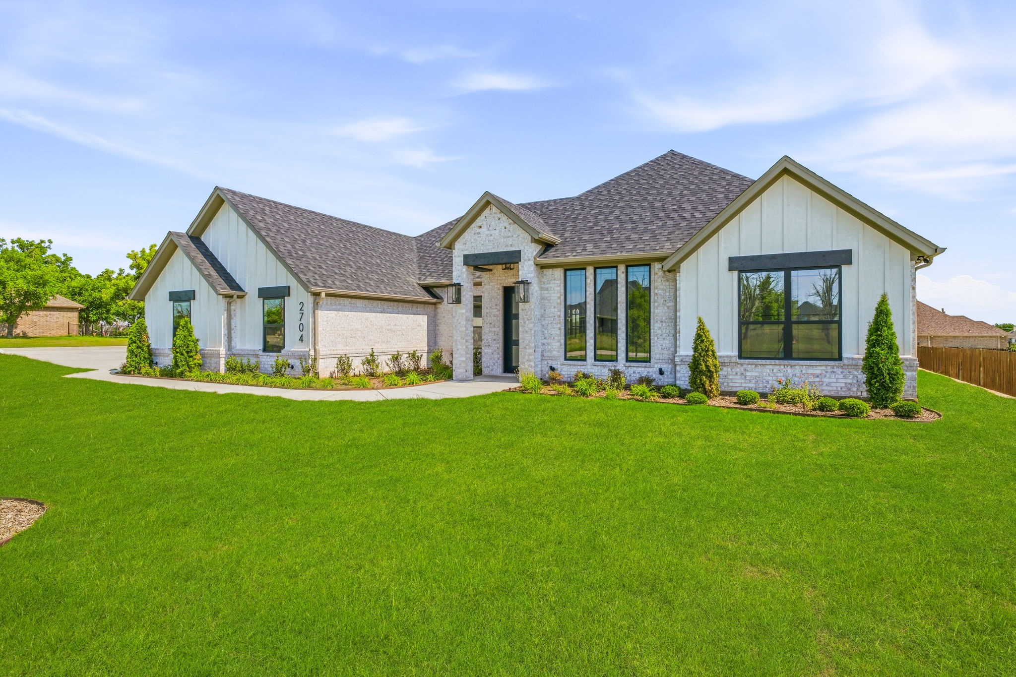 2704 Village Road Granbury TX 76049