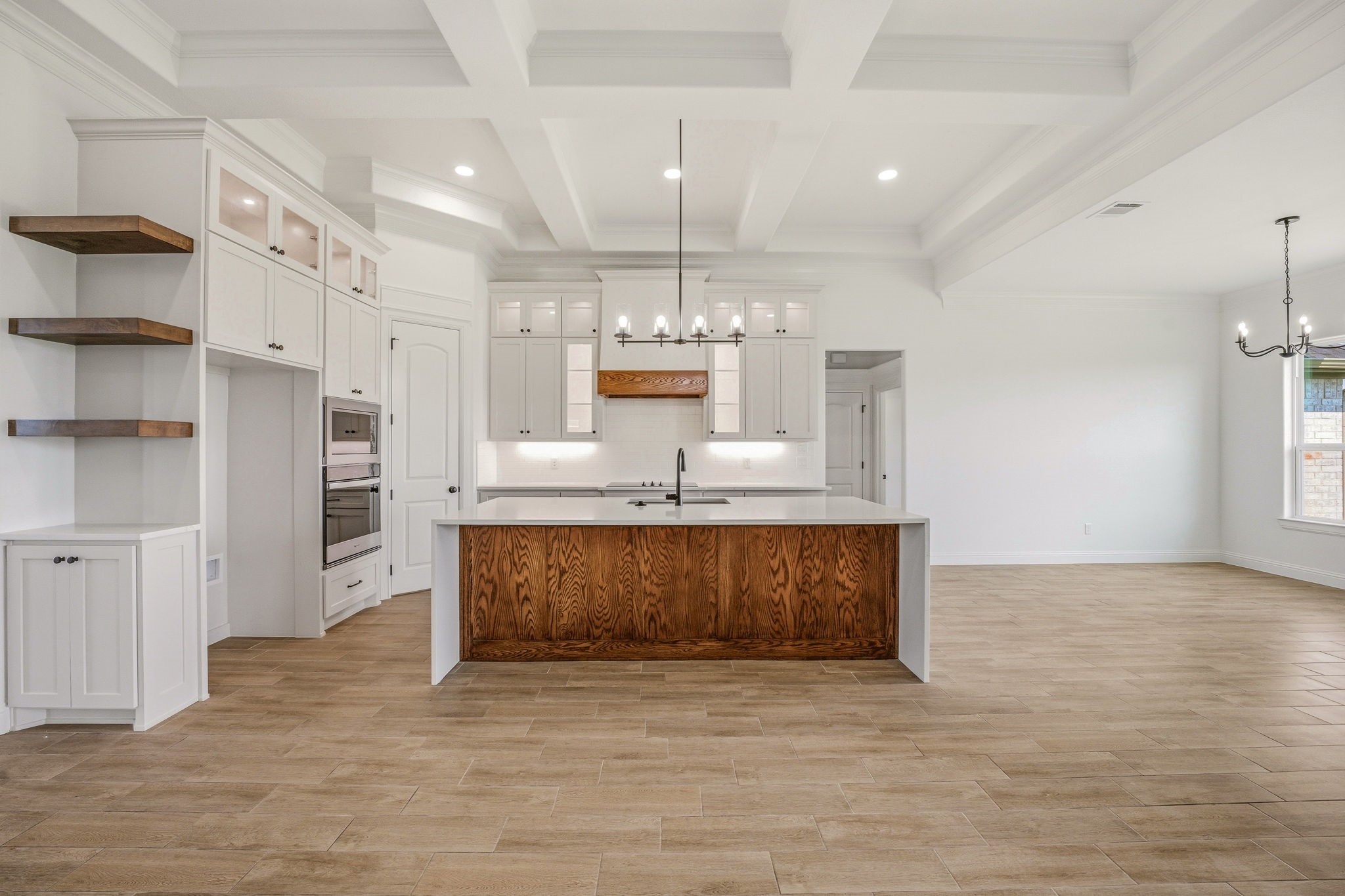 2704 Village Road Granbury TX 76049