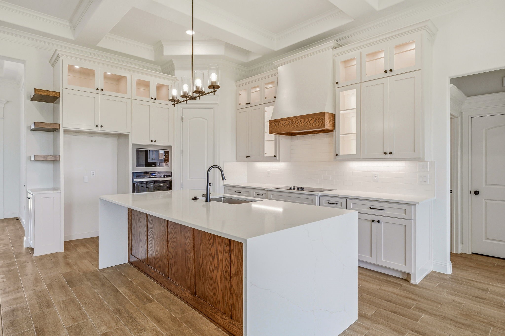 2704 Village Road Granbury TX 76049