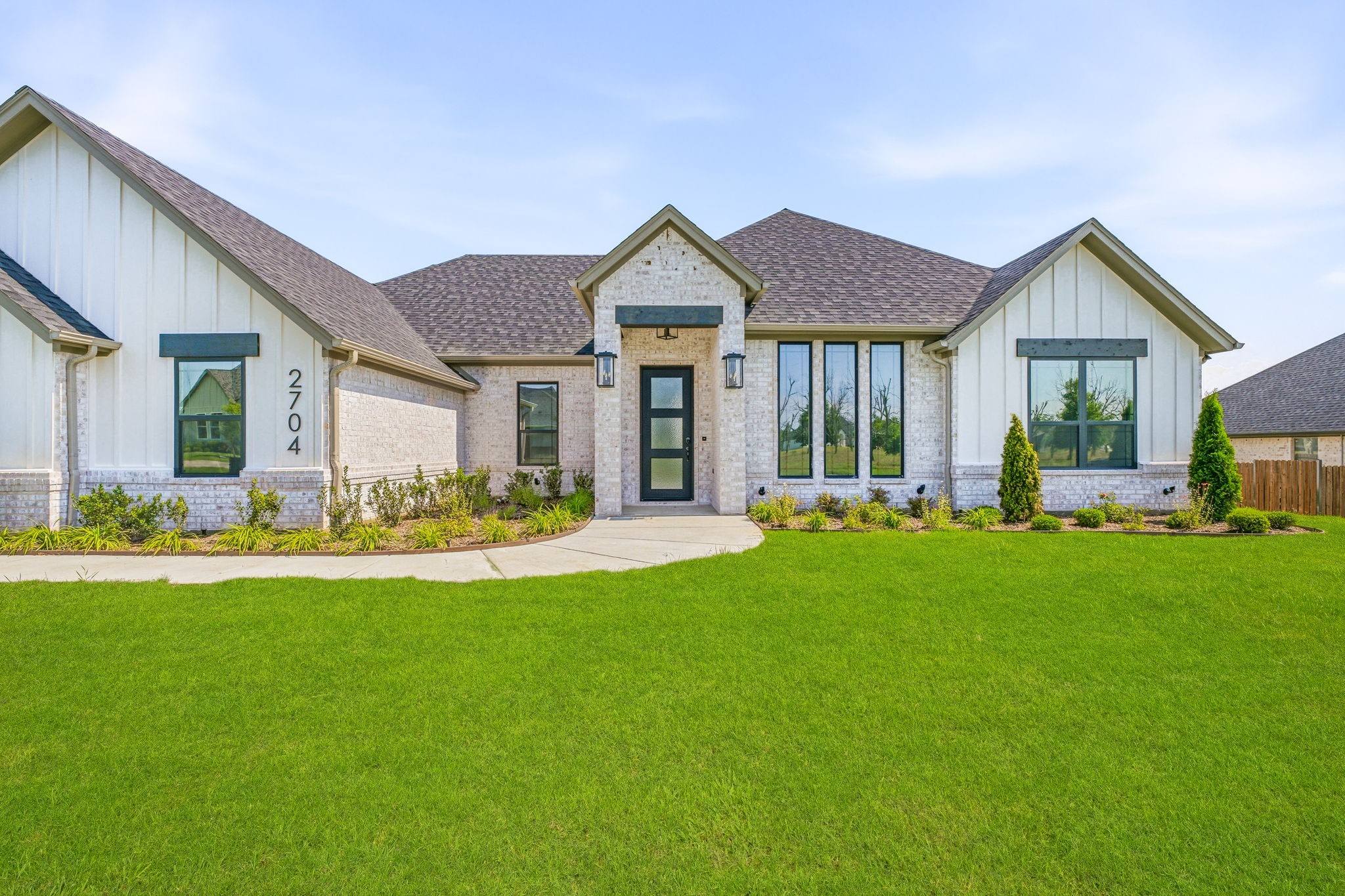 2704 Village Road Granbury TX 76049