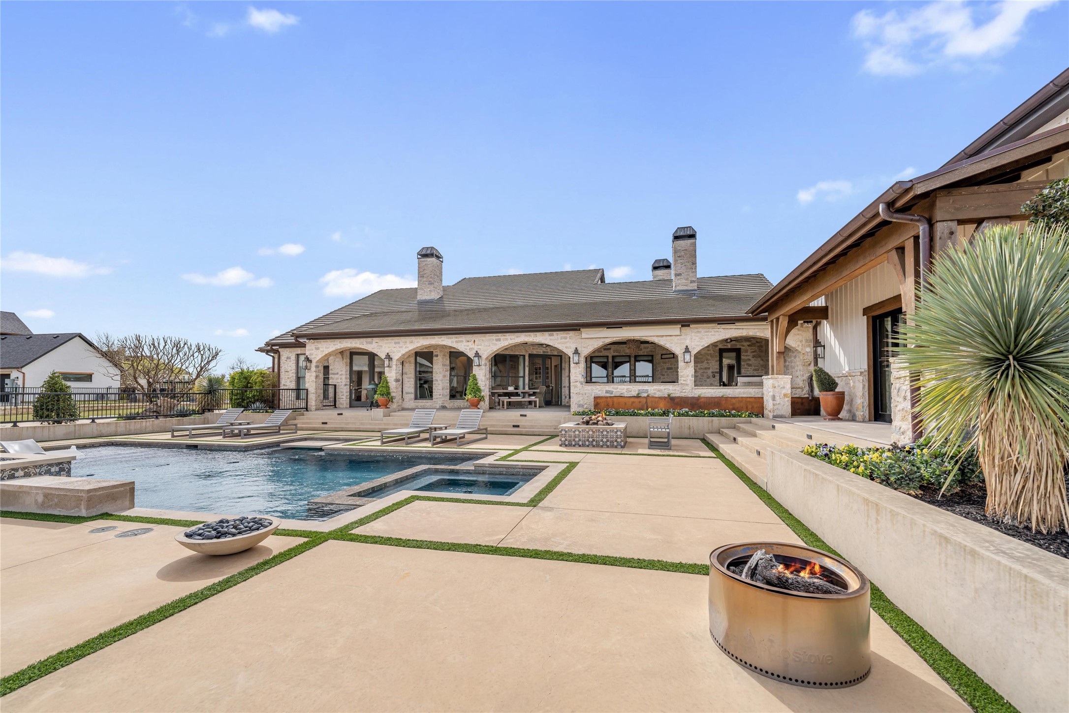 223 Angelina Drive Aledo TX 76008