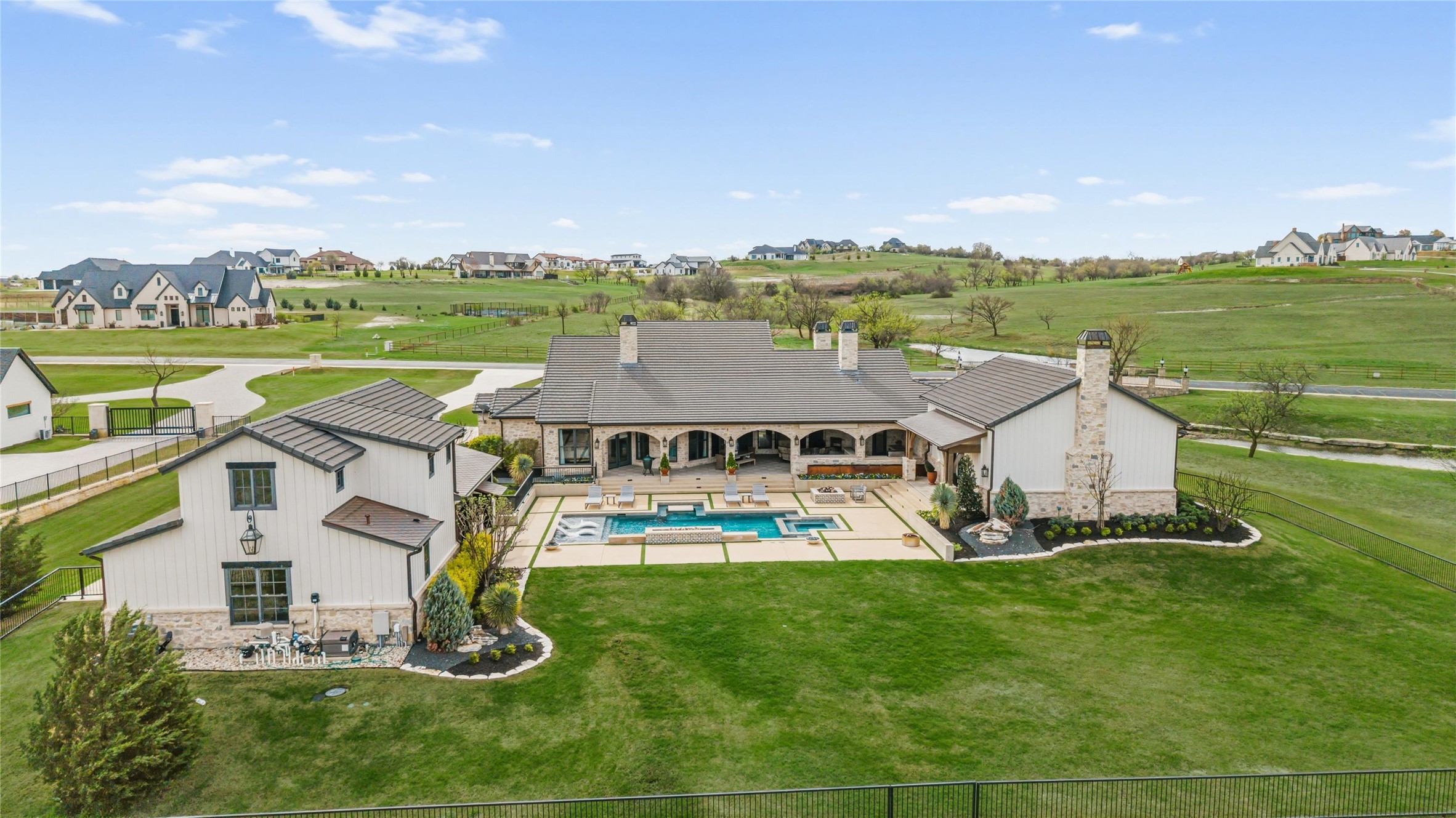 223 Angelina Drive Aledo TX 76008