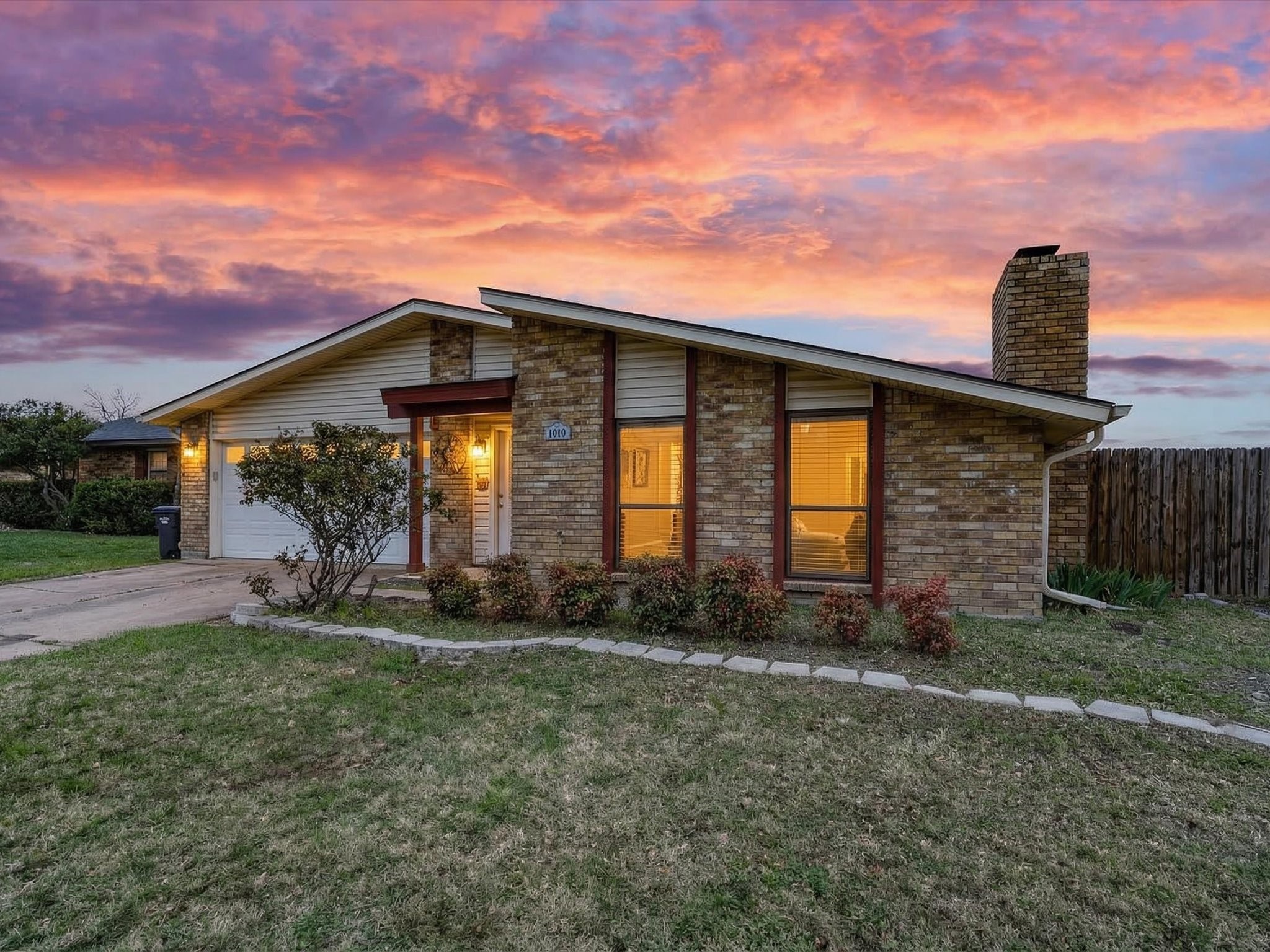 7016 Buttonwood Drive Fort Worth TX 76137