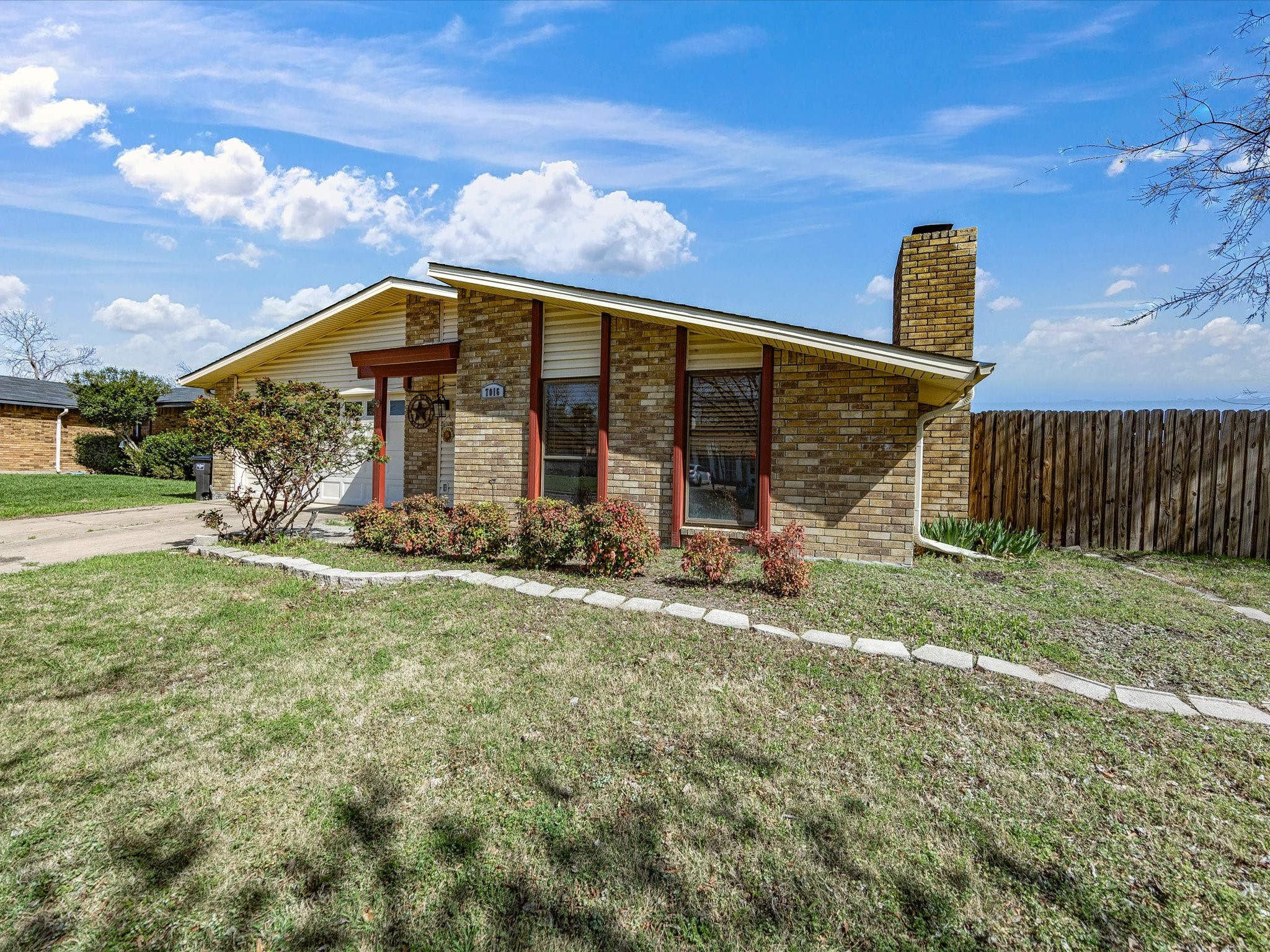 7016 Buttonwood Drive Fort Worth TX 76137