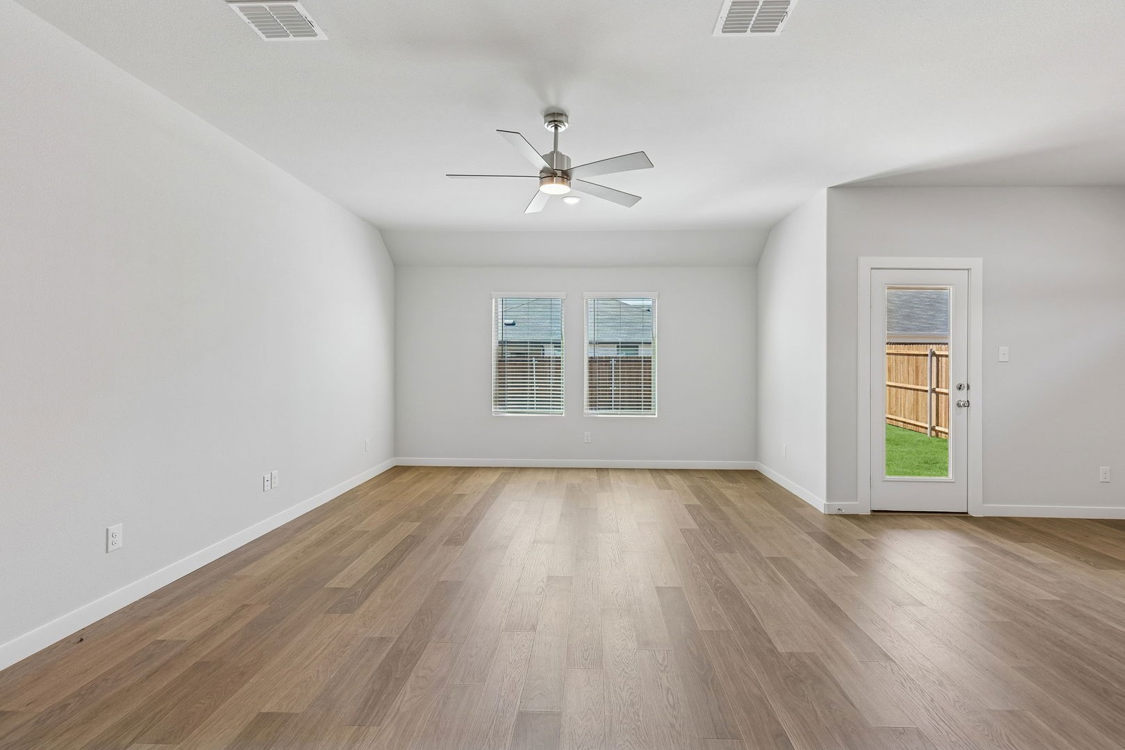 845 Bel Mares Street Fort Worth TX 76052