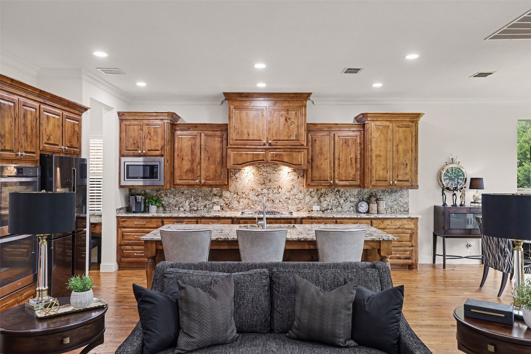 1241 Blue Lake Boulevard Arlington TX 76005