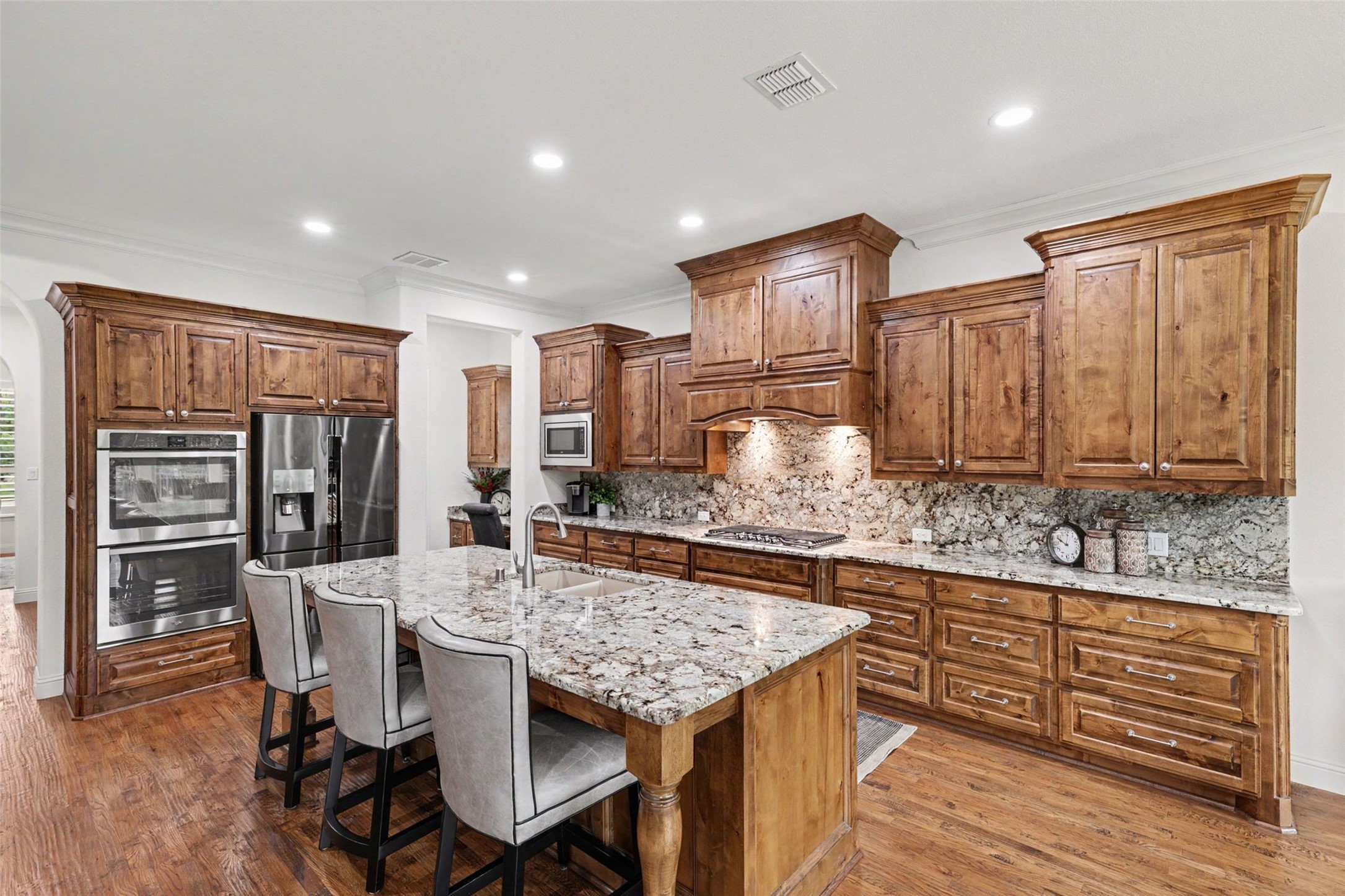 1241 Blue Lake Boulevard Arlington TX 76005