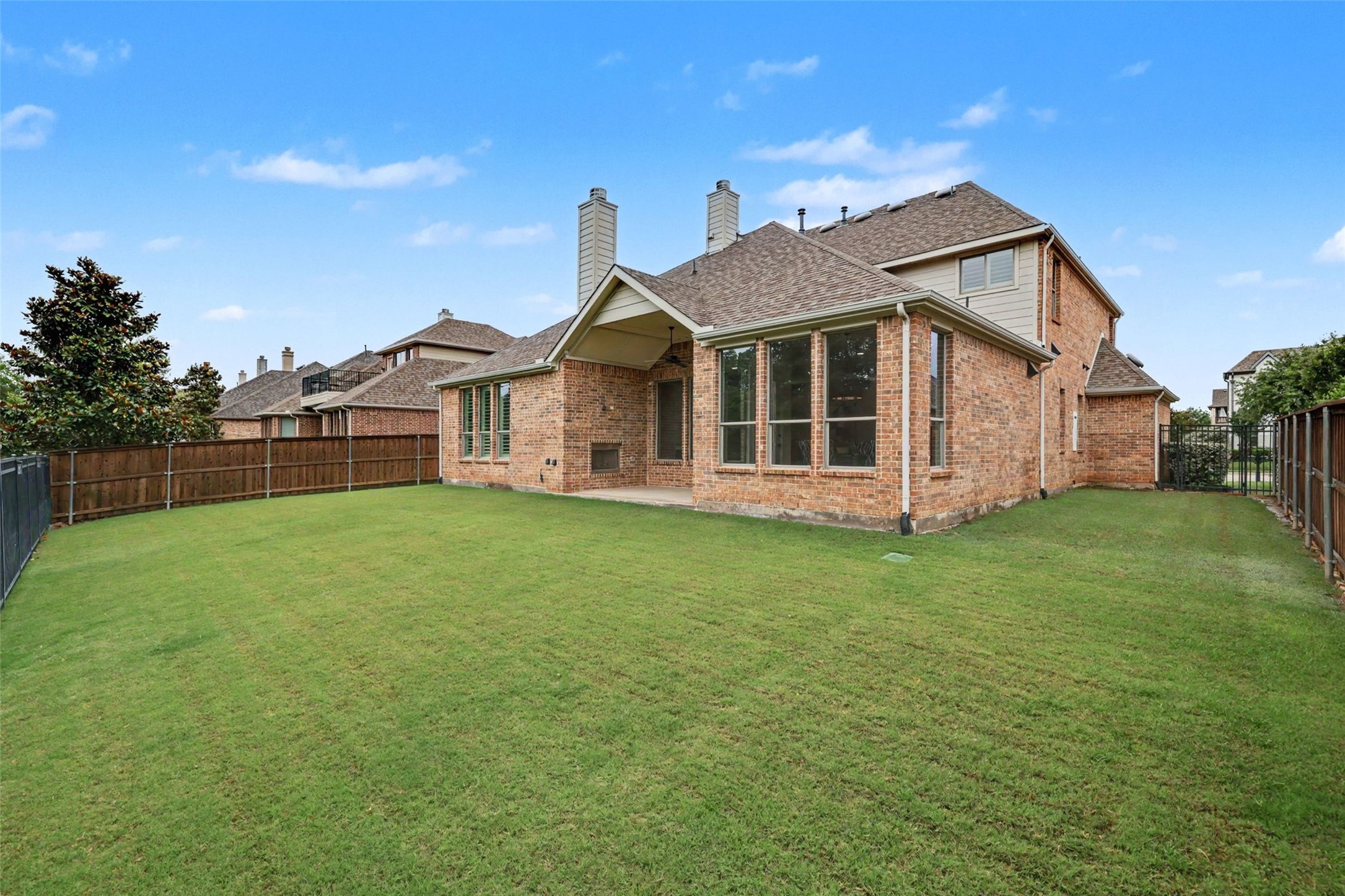 1241 Blue Lake Boulevard Arlington TX 76005