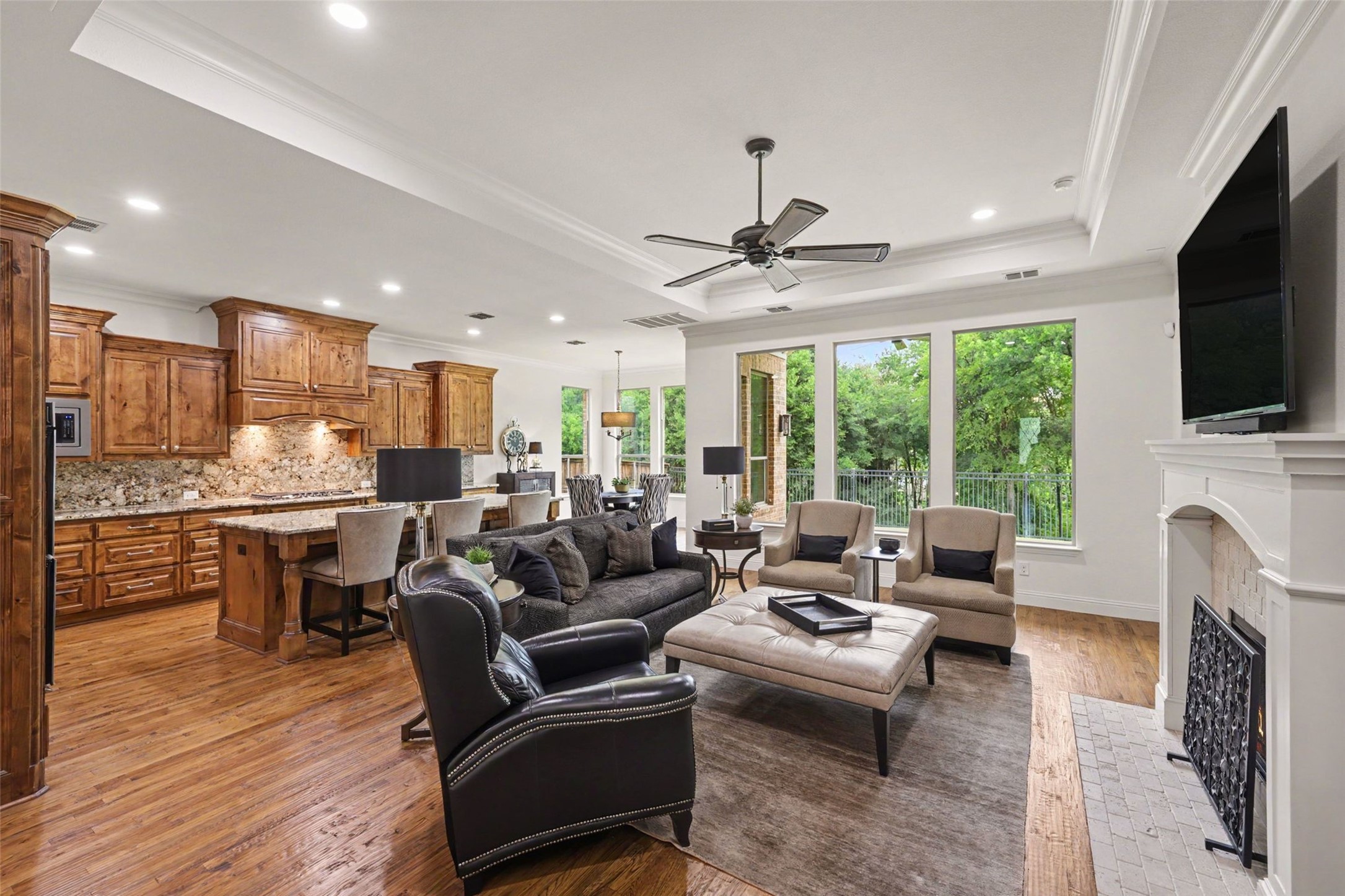 1241 Blue Lake Boulevard Arlington TX 76005