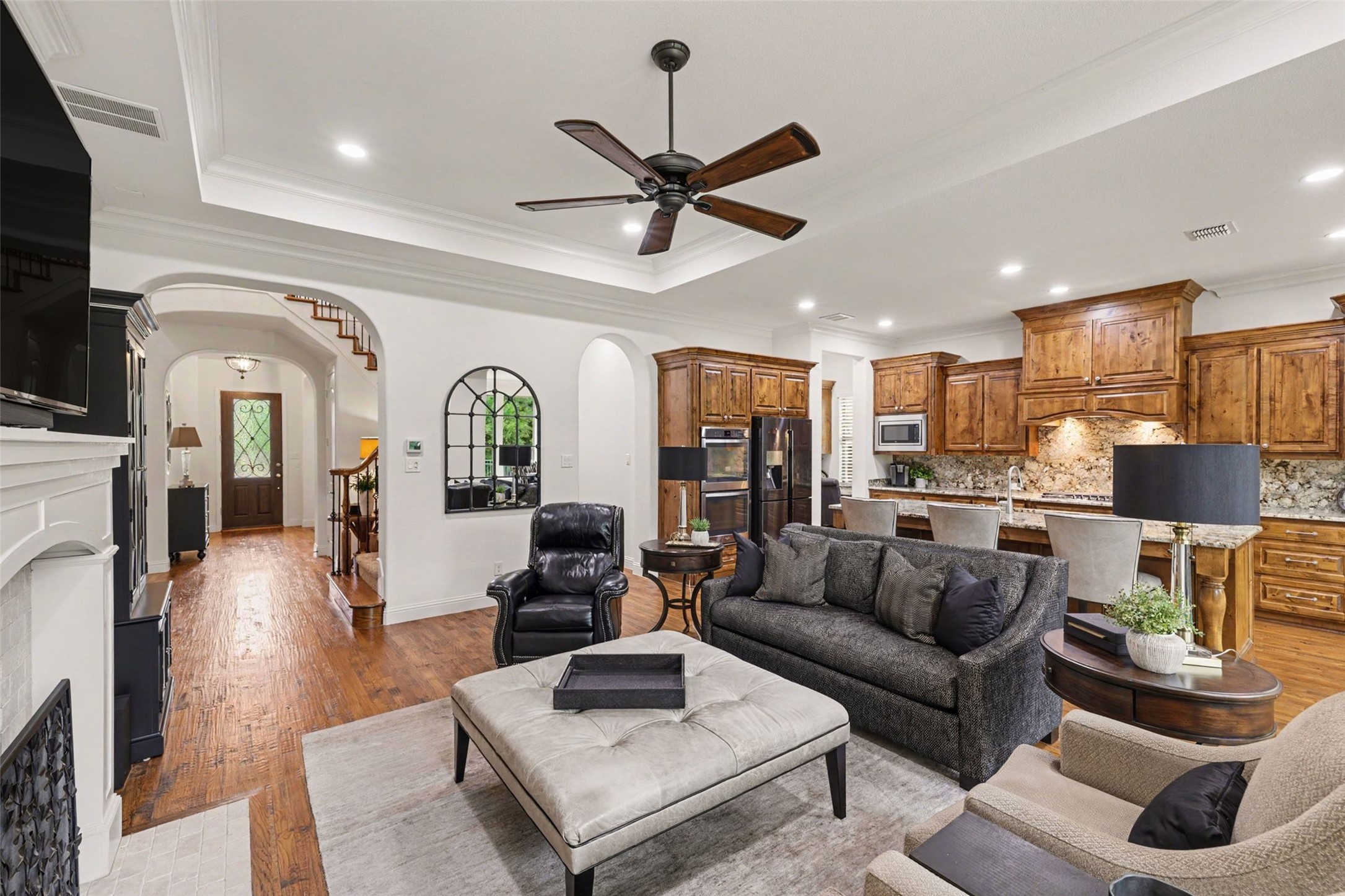 1241 Blue Lake Boulevard Arlington TX 76005