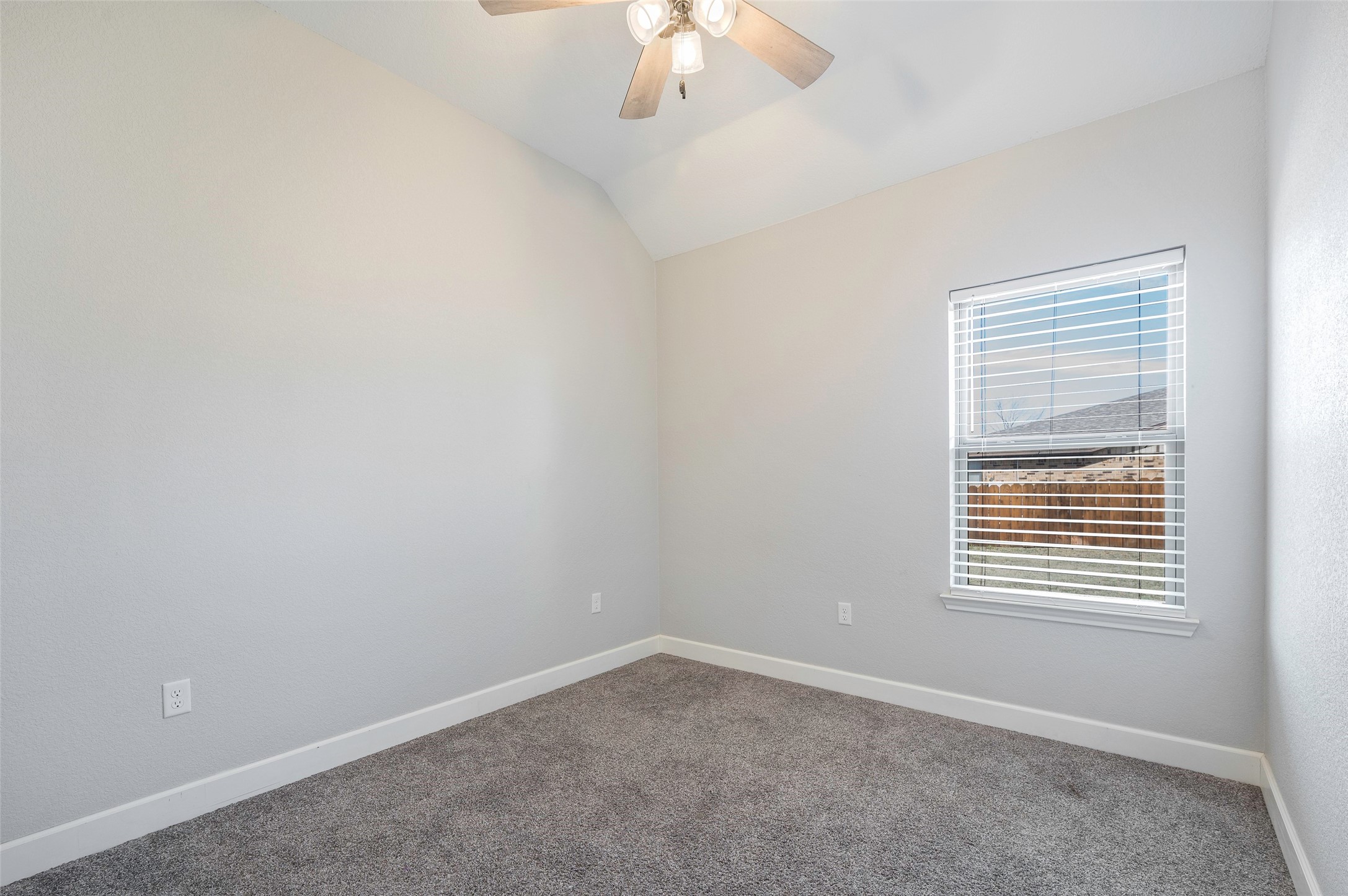 1021 N Maple Street Muenster TX 76252