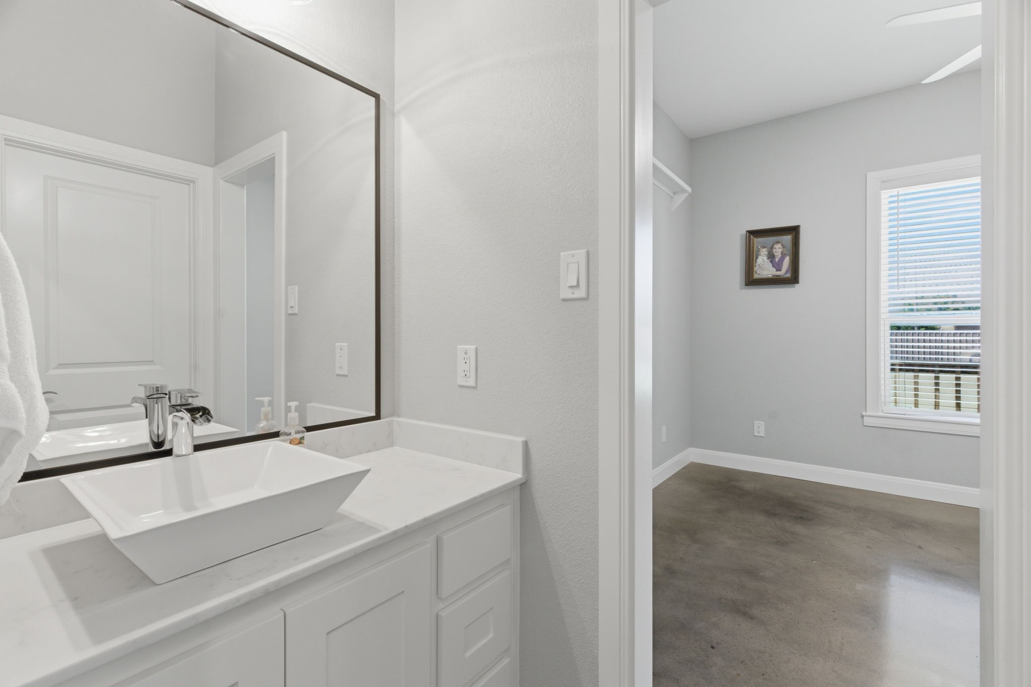 300 Mockingbird Lane Springtown TX 76082