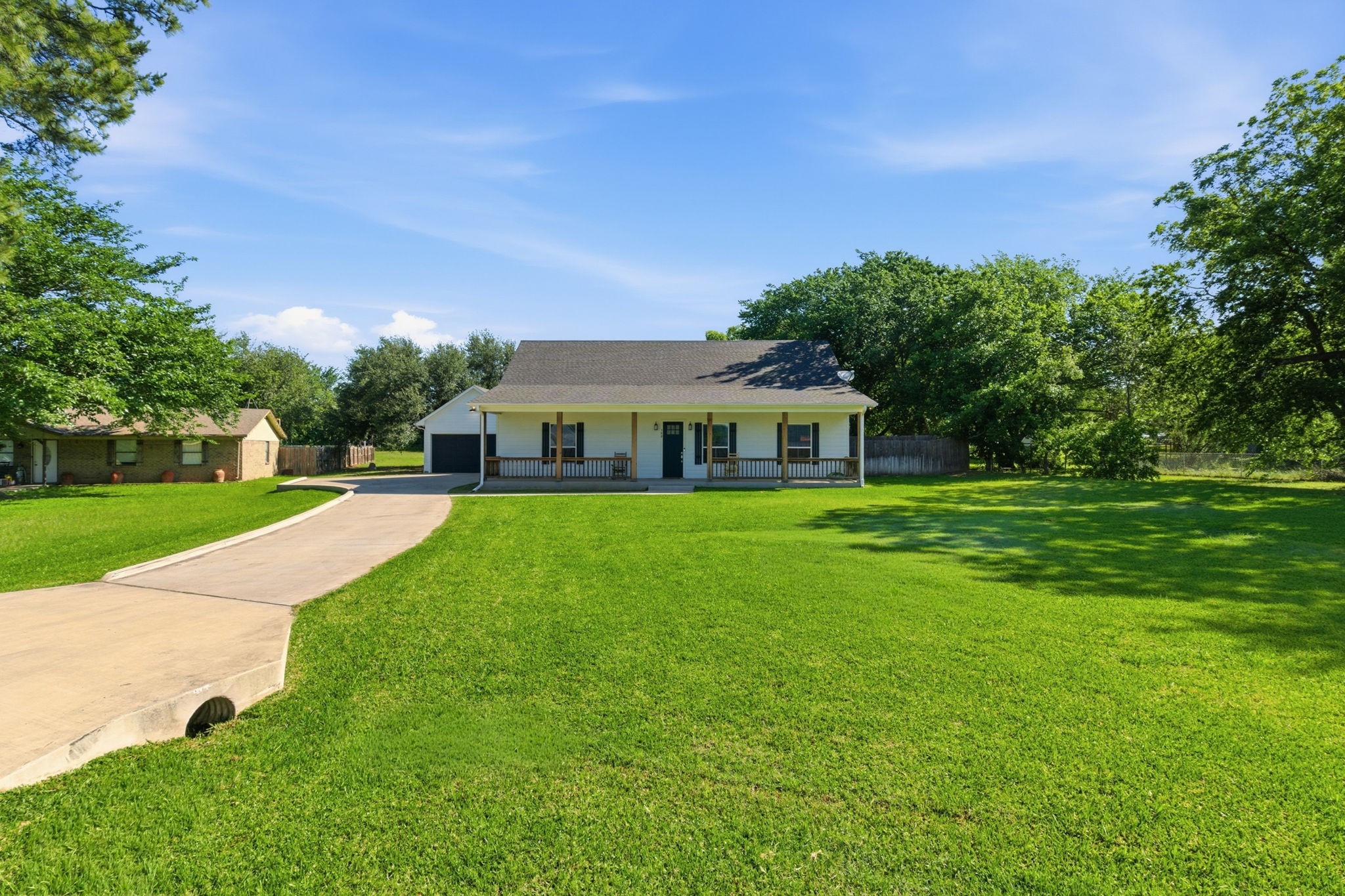 300 Mockingbird Lane Springtown TX 76082