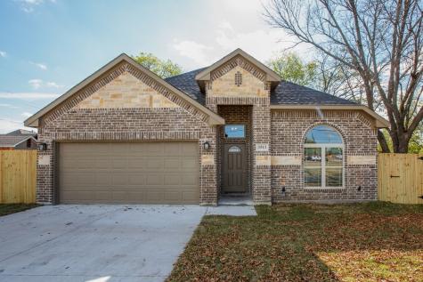 1513 Galveston Street Grand Prairie TX 75051
