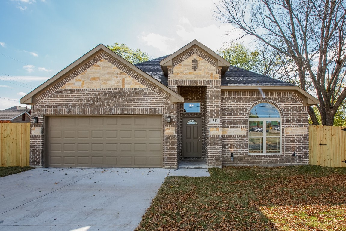 1513 Galveston Street Grand Prairie TX 75051