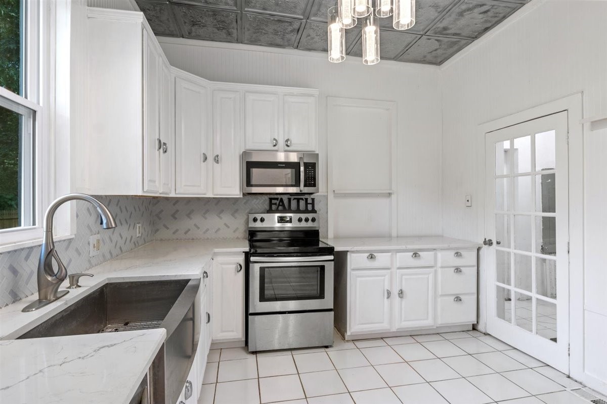 1123 W Gandy Street Denison TX 75020