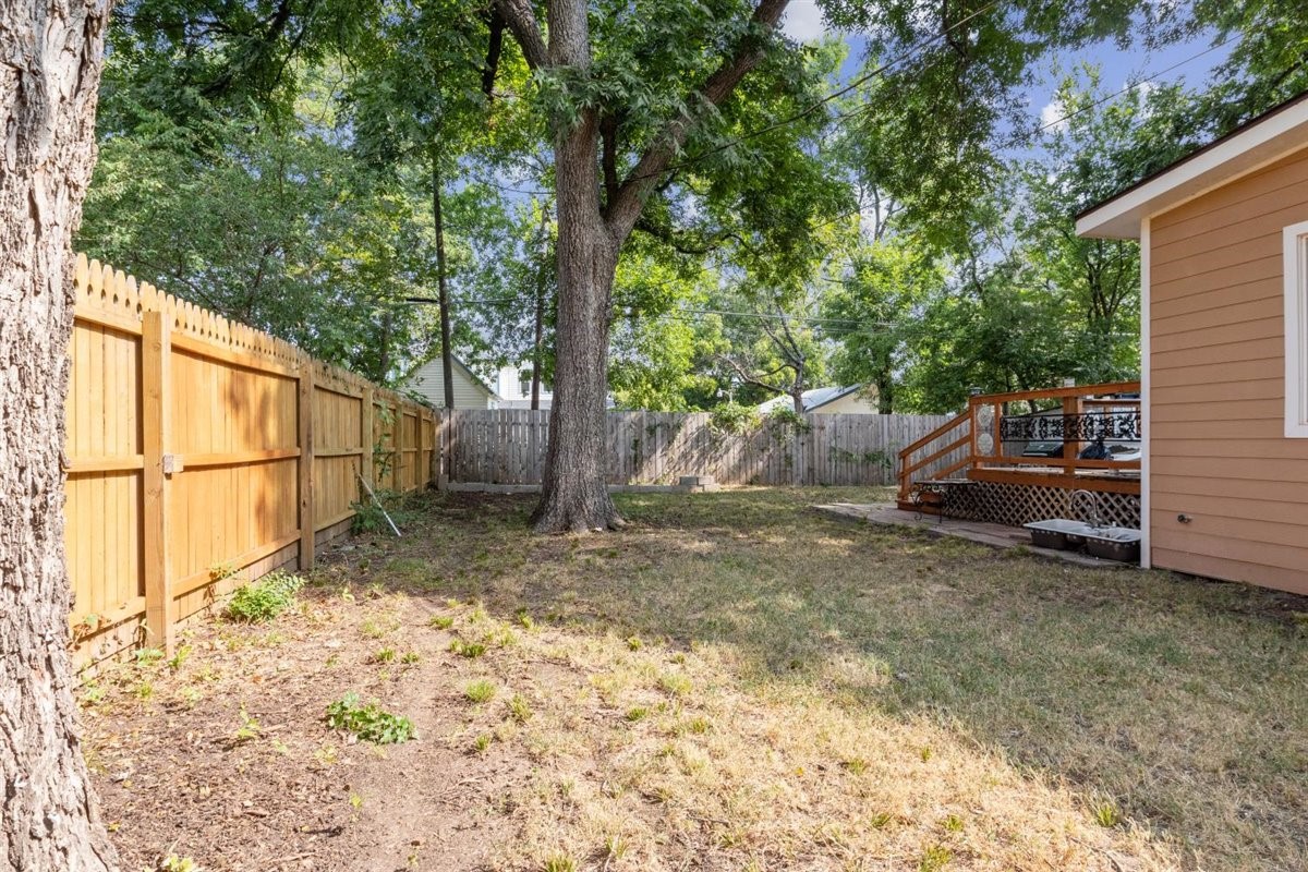 1123 W Gandy Street Denison TX 75020