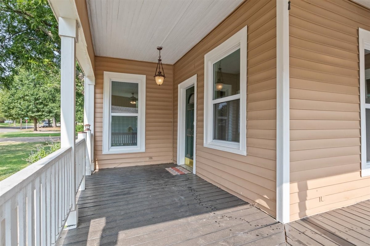 1123 W Gandy Street Denison TX 75020