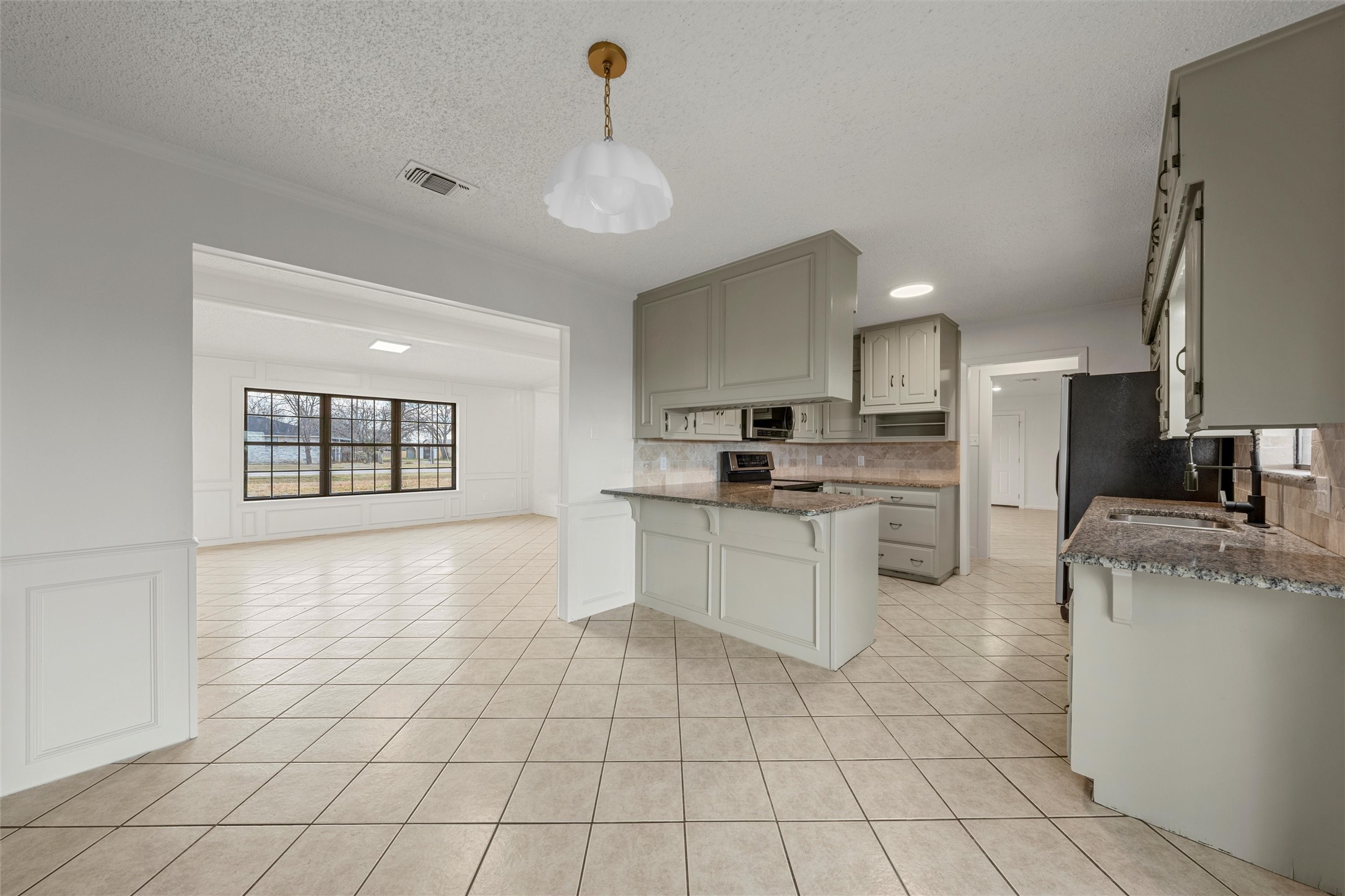 608 S Colorado Street Whitney TX 76692