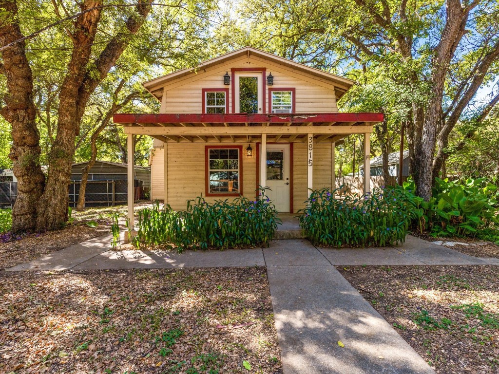 3815 Totem Trail Granbury TX 76048
