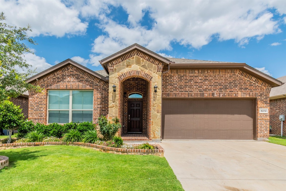9212 Bronze Meadow Drive Fort Worth TX 76131