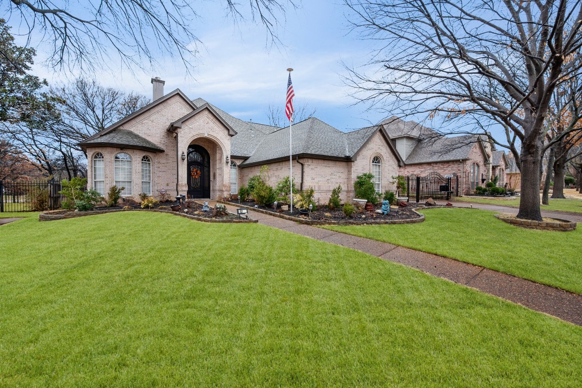 8209 Hallmark Drive North Richland Hills TX 76182