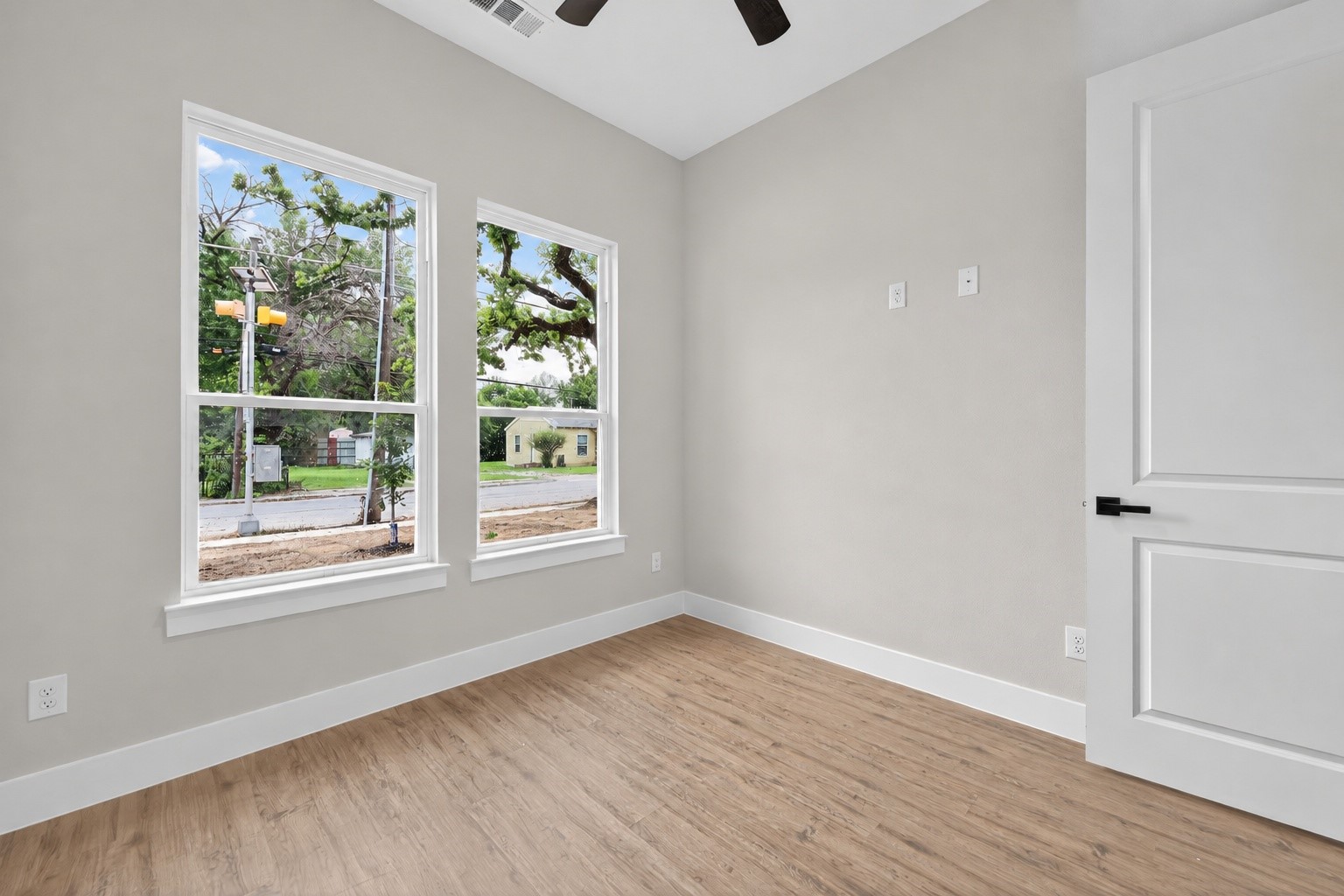 4323 Metropolitan Avenue Dallas TX 75210