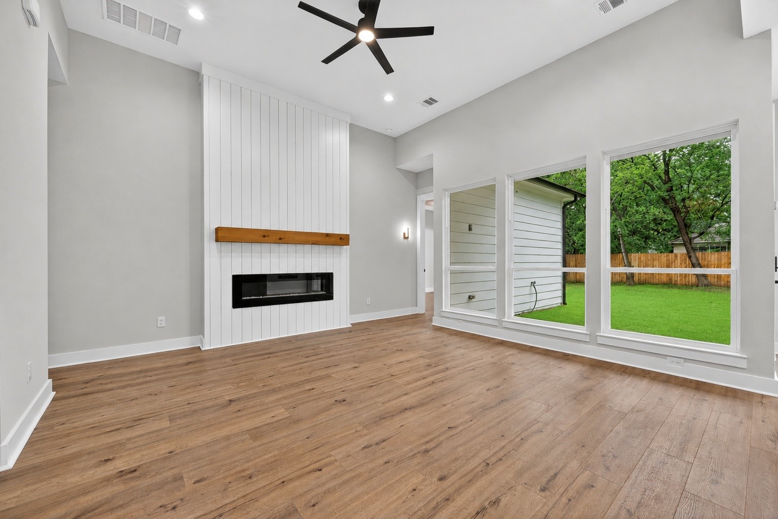 4323 Metropolitan Avenue Dallas TX 75210