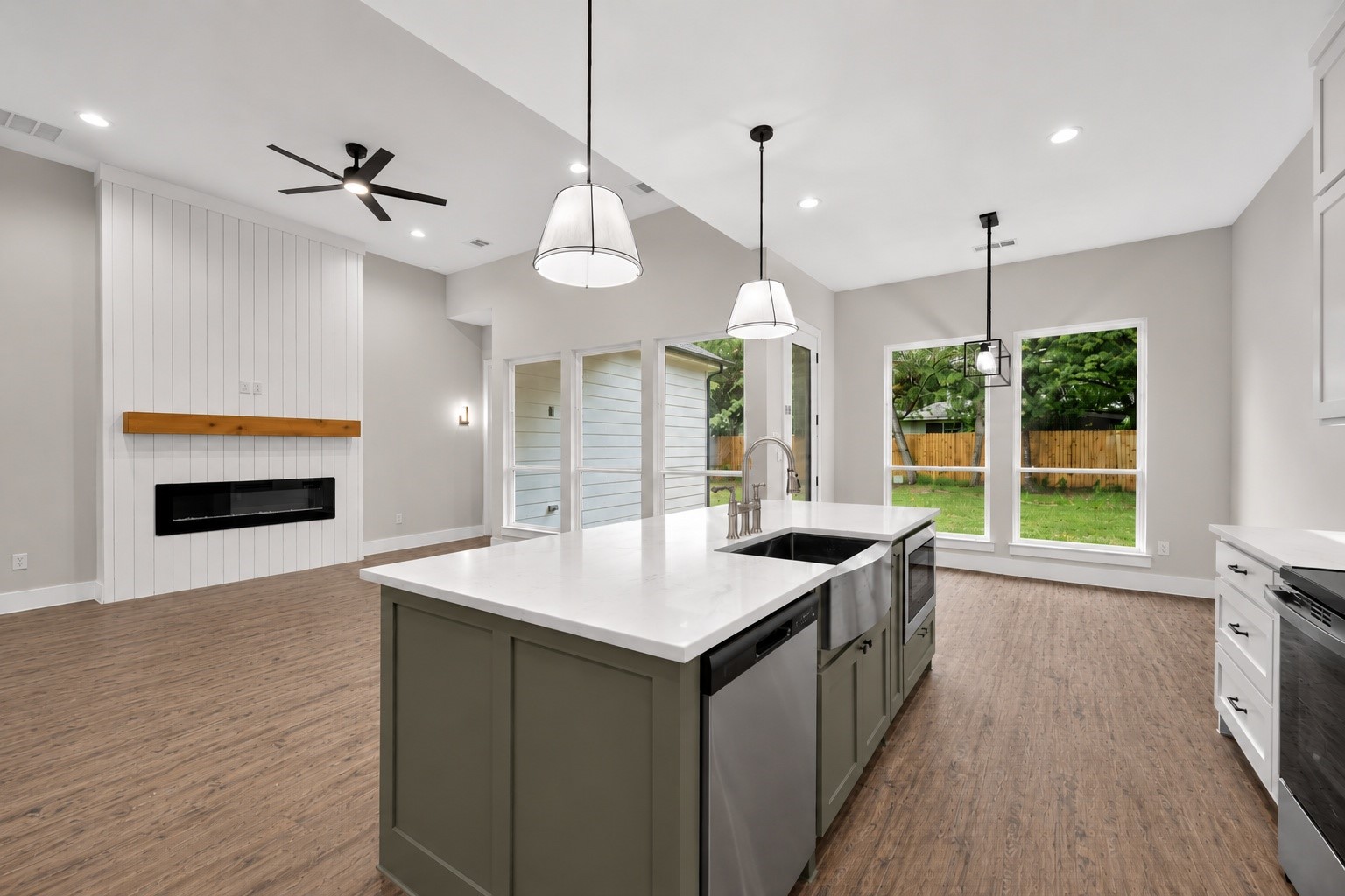 4323 Metropolitan Avenue Dallas TX 75210