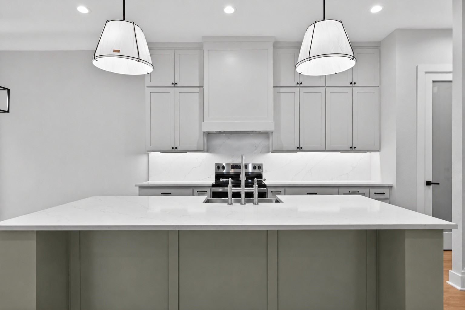 4323 Metropolitan Avenue Dallas TX 75210