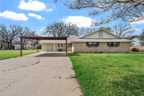 521 Leisure Circle China Spring TX 76633