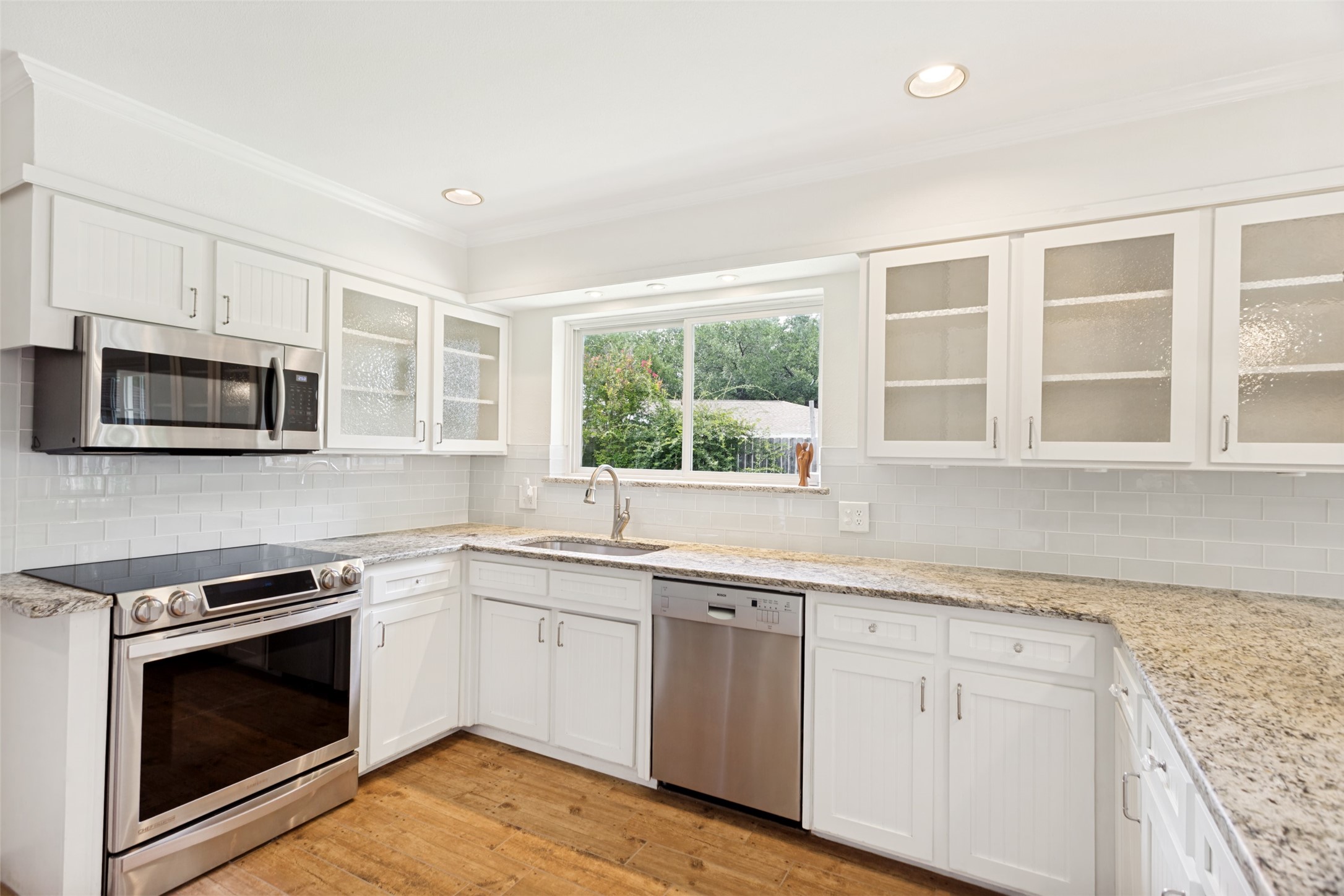 4128 Coral Circle Benbrook TX 76126