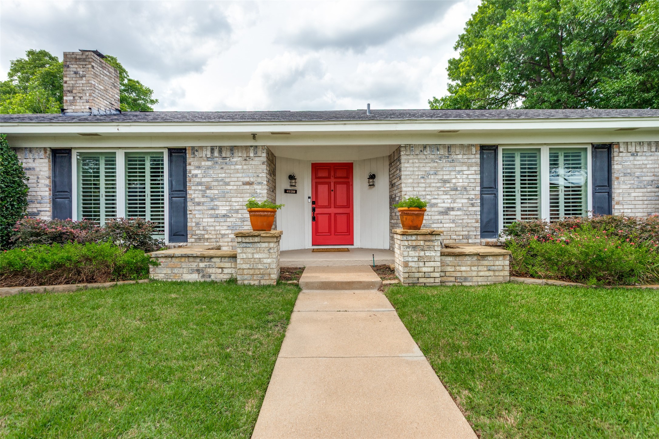 4128 Coral Circle Benbrook TX 76126