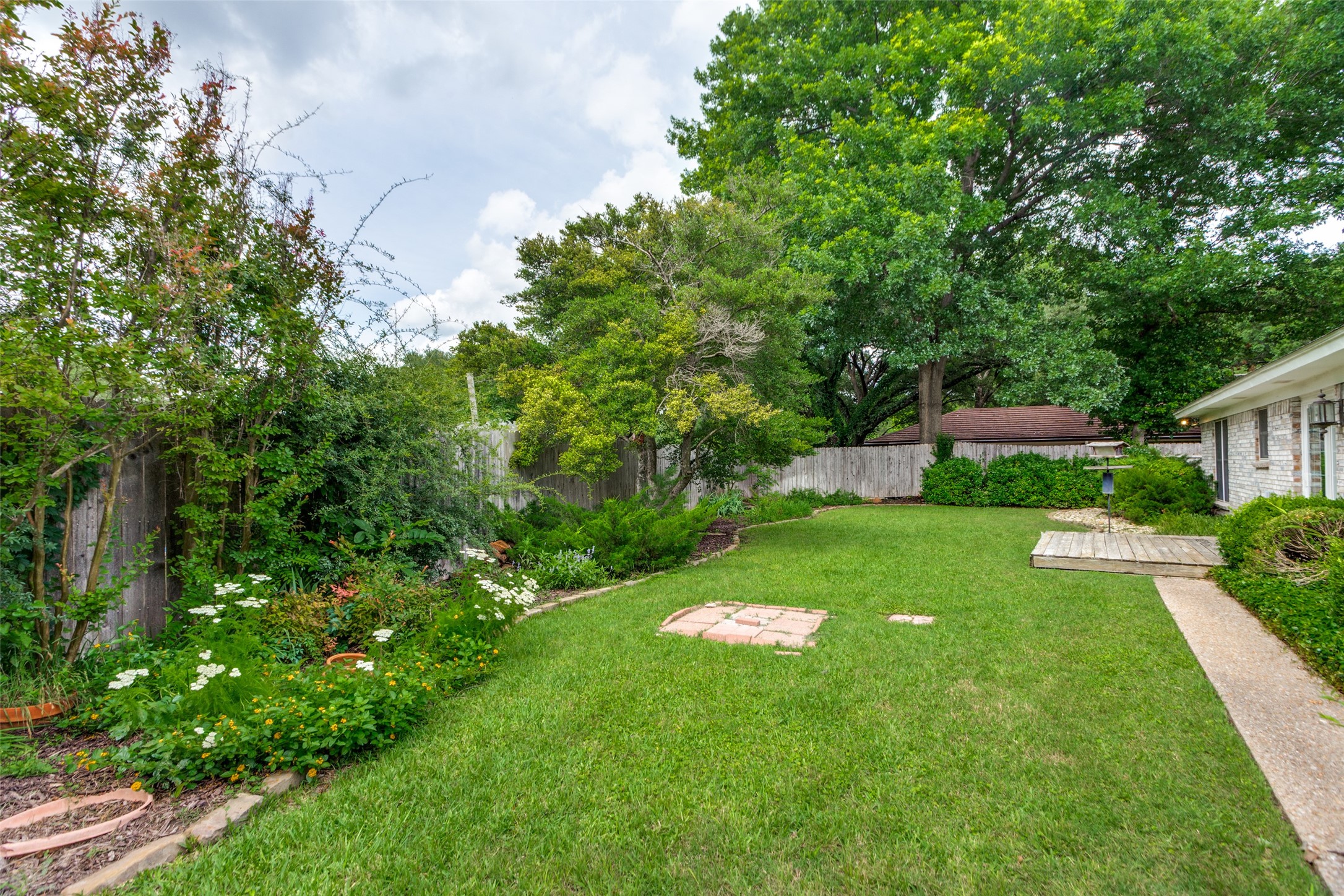 4128 Coral Circle Benbrook TX 76126