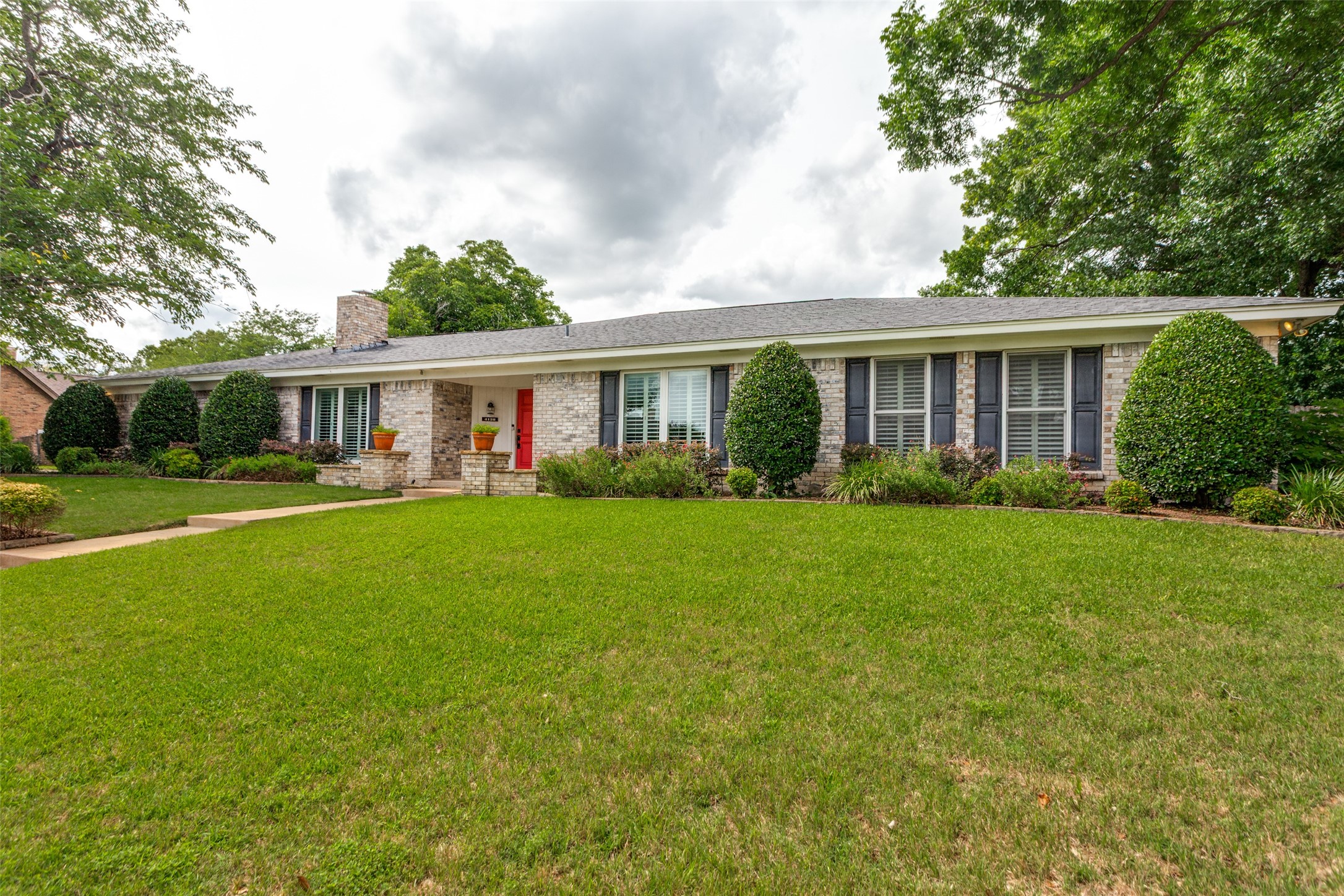 4128 Coral Circle Benbrook TX 76126