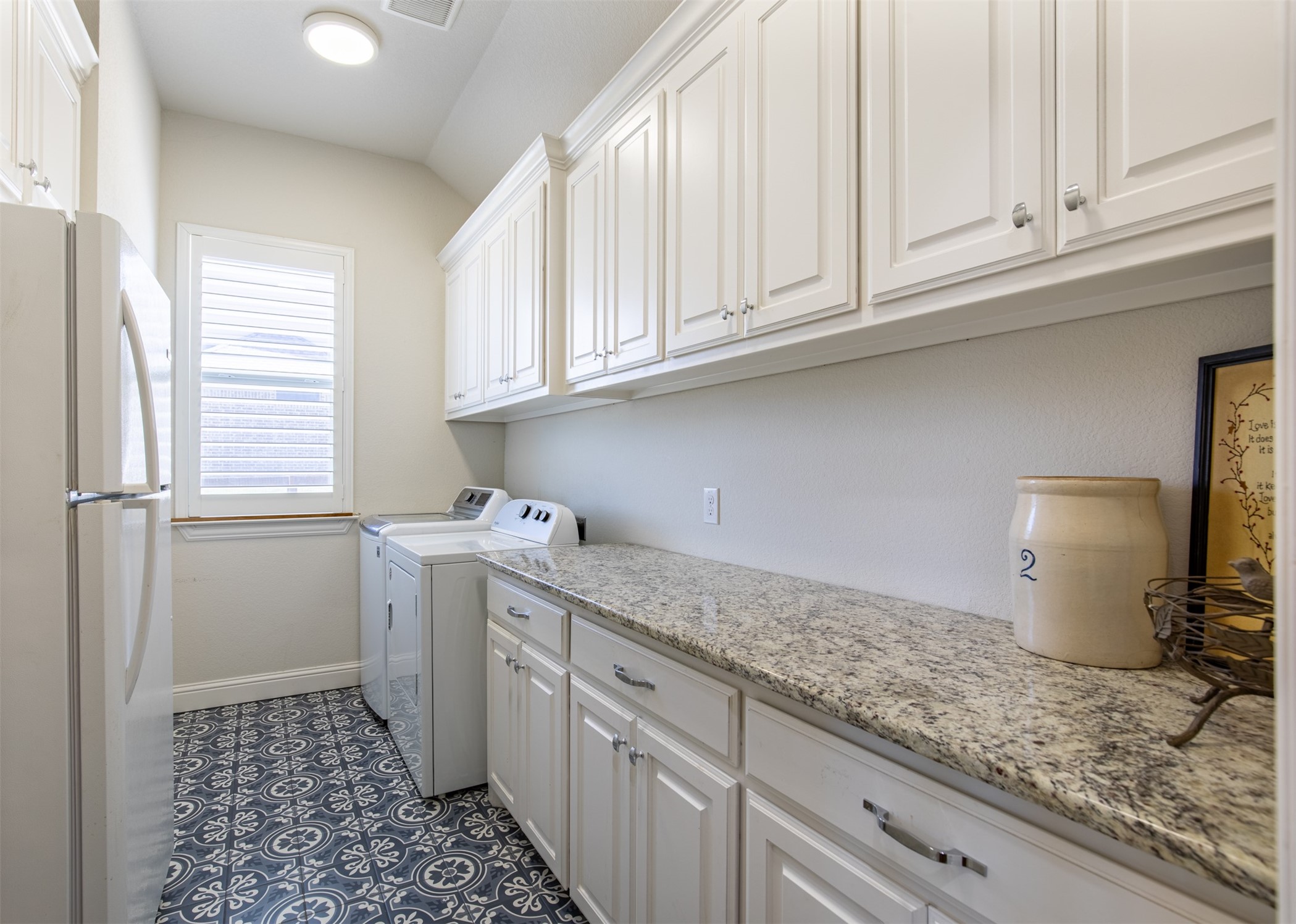 3217 Glenmore Avenue Northlake TX 76247