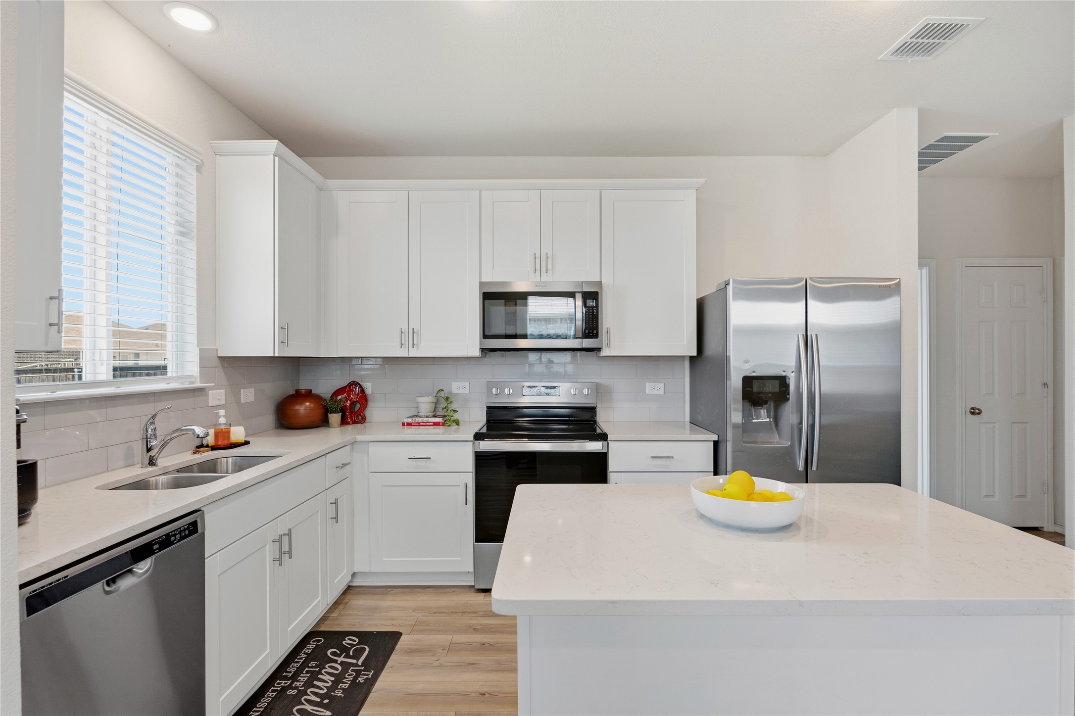 1145 Vernon Drive Aubrey TX 76227