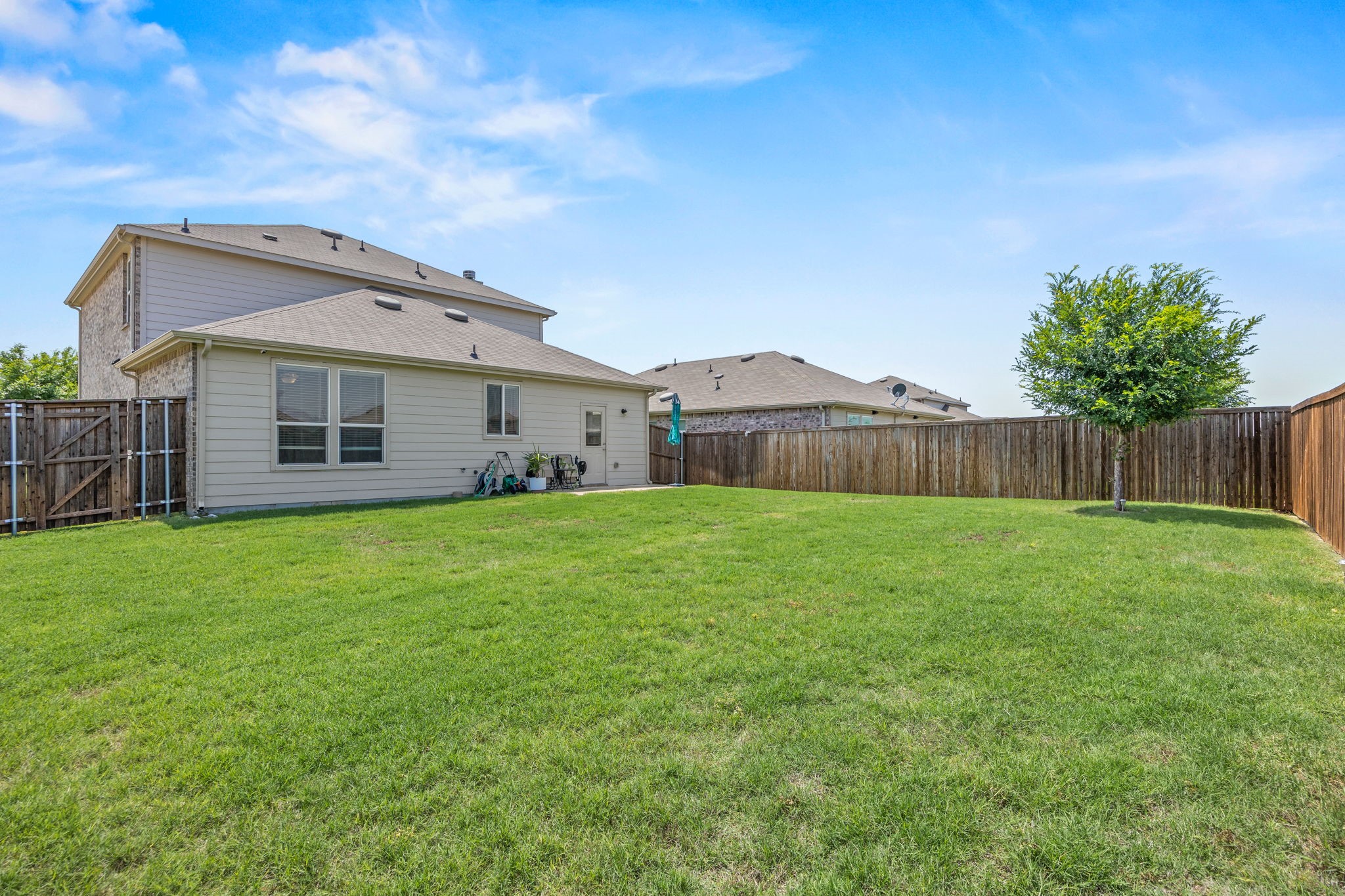 1145 Vernon Drive Aubrey TX 76227