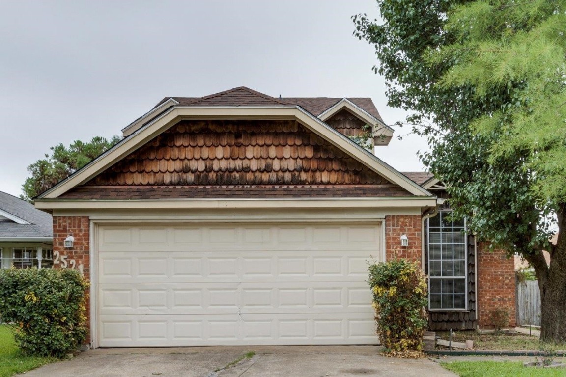 2521 Montclair Lane Mesquite TX 75150