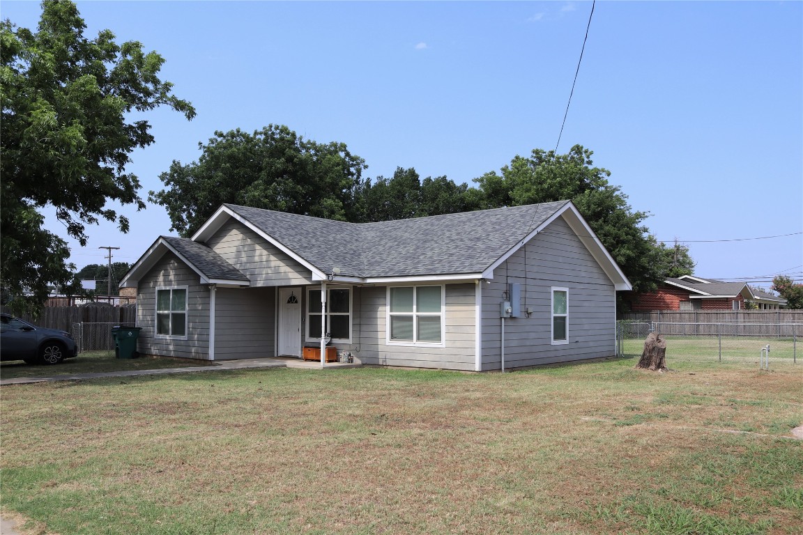 315 N Clay Street Henrietta TX 76365