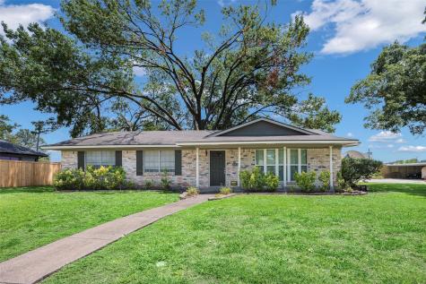 1100 Wake Drive Richardson TX 75081