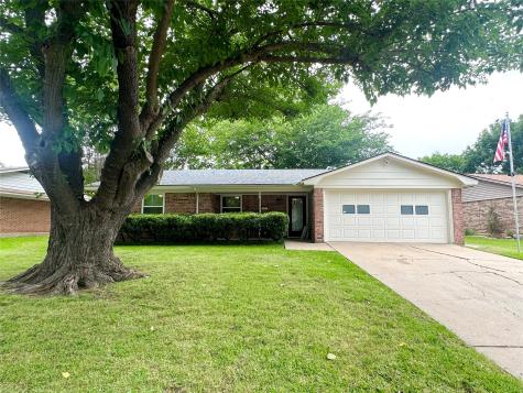 922 S Valentine Drive Sherman TX 75090
