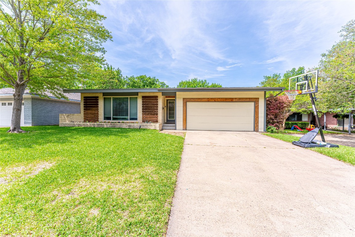 11635 Cimarec Street Dallas TX 75218